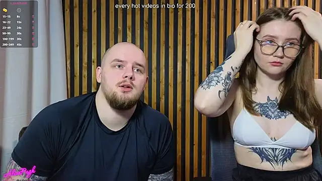 Snapshot of alicepugh chatting on 03-21-25, 06:51 alicepugh online show from 03-21-25, 06:51