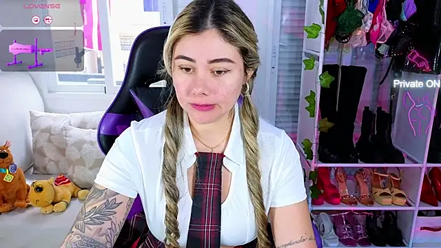 Tawny cox online show from 02-01-25, 01:09