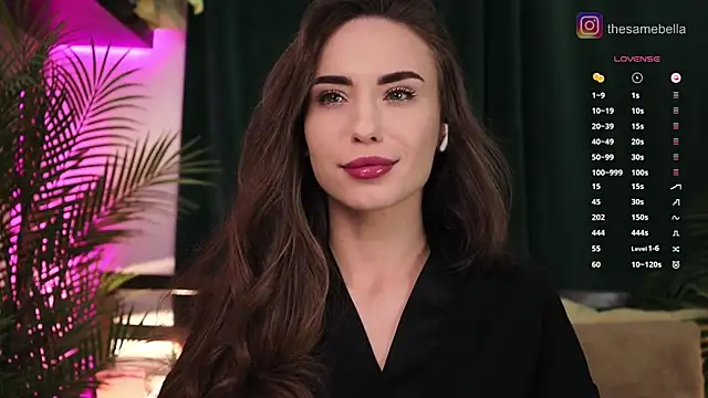 Snapshot of BabyYoda- chatting on 10-26-25, 07:20 BabyYoda- online show from 10-26-25, 07:20