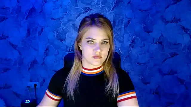 Snapshot of nika_gold1 chatting on 05-12-26, 06:49 nika gold1 online show from 05-12-26, 06:49