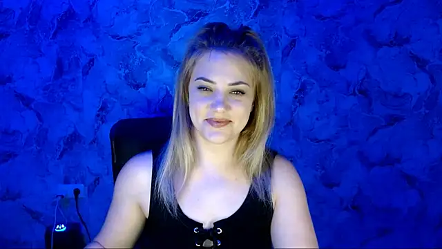Snapshot of nika_gold1 chatting on 05-15-26, 01:29 nika gold1 online show from 05-15-26, 01:29