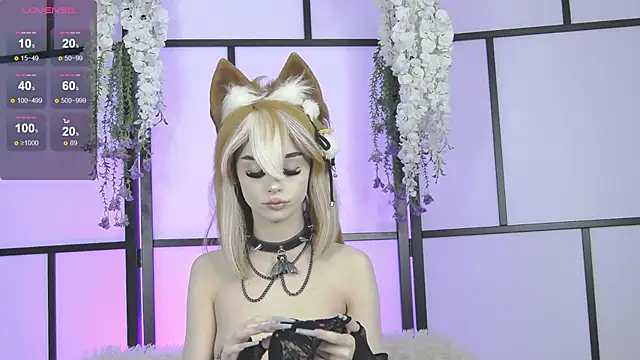 Snapshot of Xenomy chatting on 02-18-25, 05:42 Xenomy online show from 02-18-25, 05:42