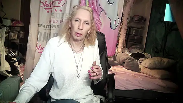 Ombeline1 online show from 02-25-25, 08:03