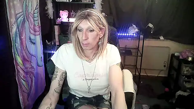 Ombeline1 online show from 03-20-25, 06:42