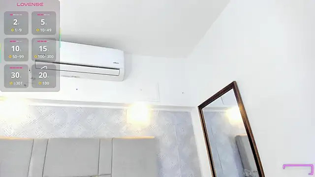 Camilaa Sanchez  online show from 10-08-25, 12:36