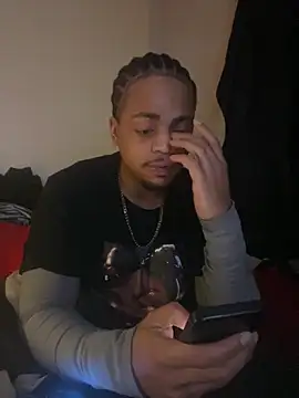 Snapshot of Elgrazonamor chatting on 01-06-25, 12:48 Elgrazonamor online show from 01-06-25, 12:48