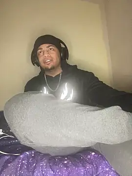 Snapshot of Elgrazonamor chatting on 02-23-25, 02:40 Elgrazonamor online show from 02-23-25, 02:40