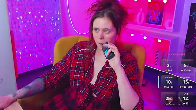 Snapshot of SophiePure chatting on 03-15-26, 01:33 SophiePure online show from 03-15-26, 01:33