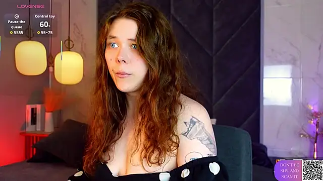 Snapshot of SophiePure chatting on 03-23-26, 08:57 SophiePure online show from 03-23-26, 08:57