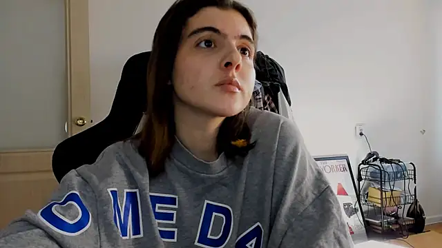 Snapshot of emmamurrr chatting on 12-20-24, 12:16 emmamurrr online show from 12-20-24, 12:16