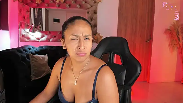 AmelyaMann online show from 04-30-26, 12:44
