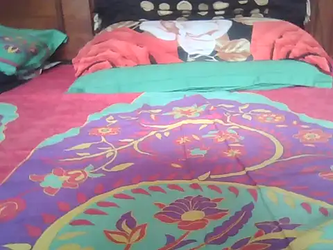 Nuttysub online show from 10-17-25, 01:53