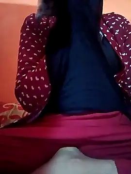 Snapshot of Mangla_Bhabhi chatting on 11-25-25, 02:44 Mangla Bhabhi online show from 11-25-25, 02:44