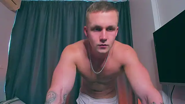 Snapshot of Samuel_Andrew chatting on 02-08-25, 04:25 Samuel Andrew online show from 02-08-25, 04:25