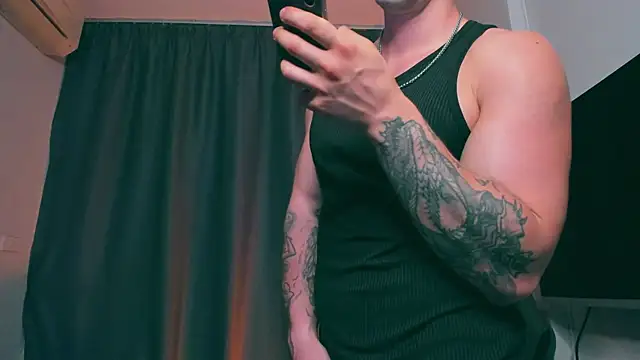 Snapshot of Samuel_Andrew chatting on 03-14-25, 12:40 Samuel Andrew online show from 03-14-25, 12:40