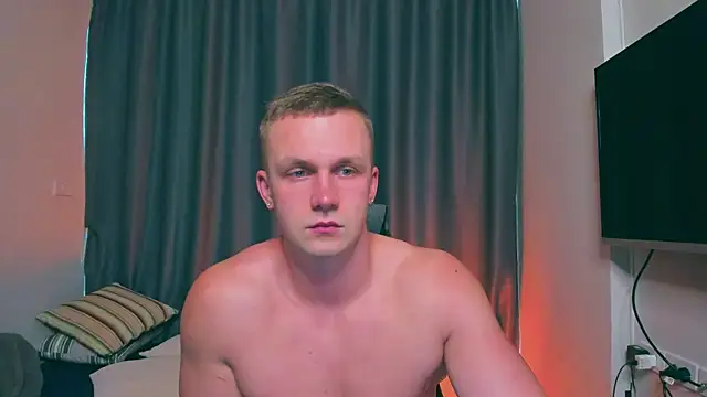 Snapshot of Samuel_Andrew chatting on 03-18-25, 01:21 Samuel Andrew online show from 03-18-25, 01:21