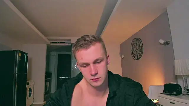 Snapshot of Samuel_Andrew chatting on 10-10-25, 04:44 Samuel Andrew online show from 10-10-25, 04:44