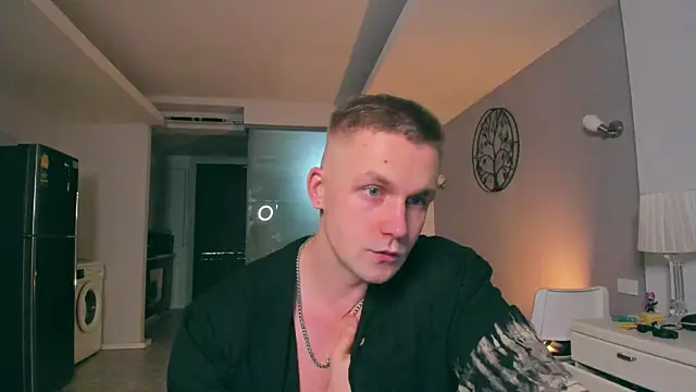 Snapshot of Samuel_Andrew chatting on 10-14-25, 06:14 Samuel Andrew online show from 10-14-25, 06:14