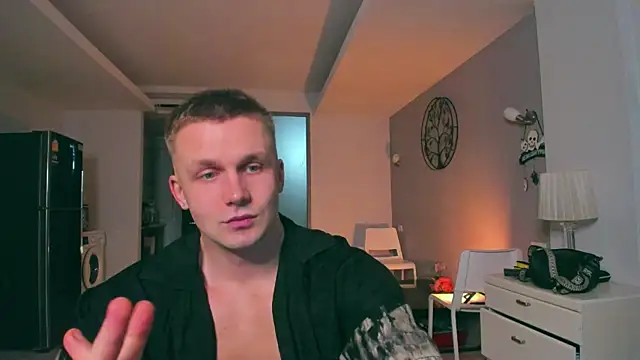 Snapshot of Samuel_Andrew chatting on 10-29-25, 06:48 Samuel Andrew online show from 10-29-25, 06:48