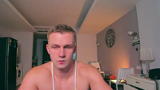 Snapshot of Samuel_Andrew chatting on 10-31-25, 06:03 Samuel Andrew online show from 10-31-25, 06:03