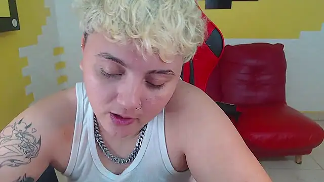 isabeautyx19 online show from 12-23-24, 04:28