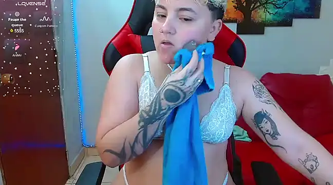 isabeautyx19 online show from 01-24-25, 01:03