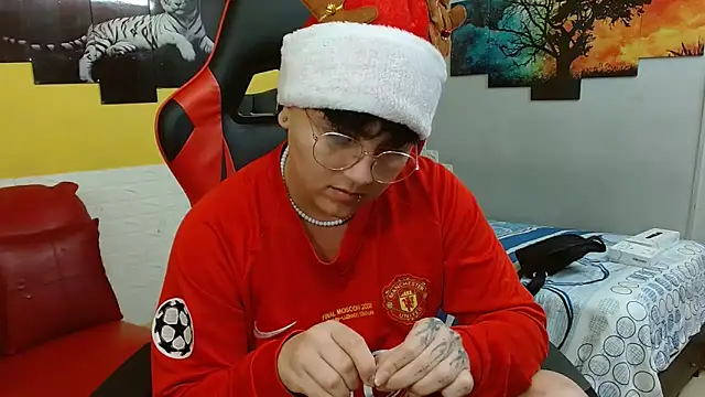 isabeautyx19 online show from 12-14-25, 02:06