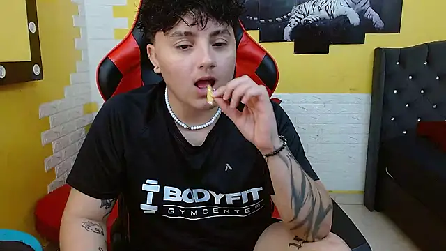 isabeautyx19 online show from 01-08-26, 04:48