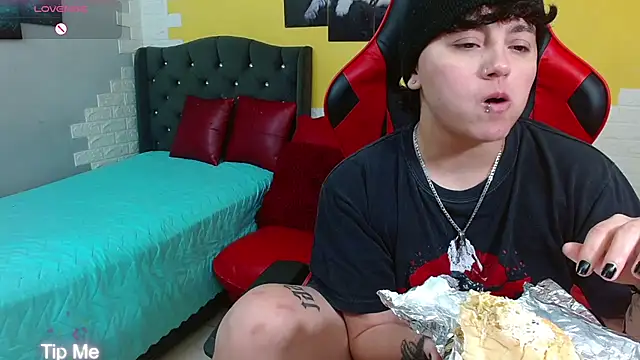 isabeautyx19 online show from 02-19-26, 01:56