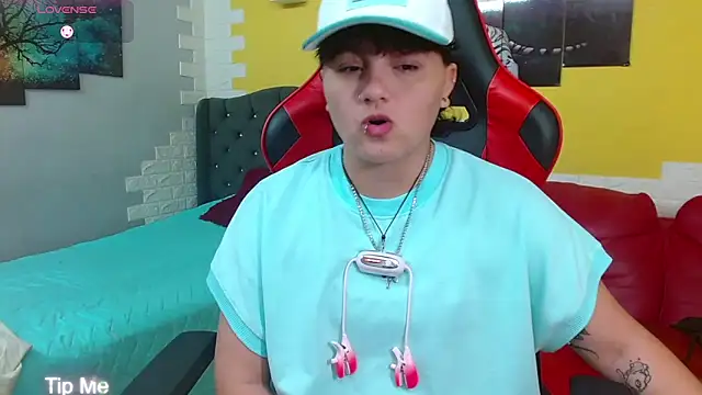 isabeautyx19 online show from 02-22-26, 01:40