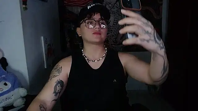 isabeautyx19 online show from 05-11-26, 01:55