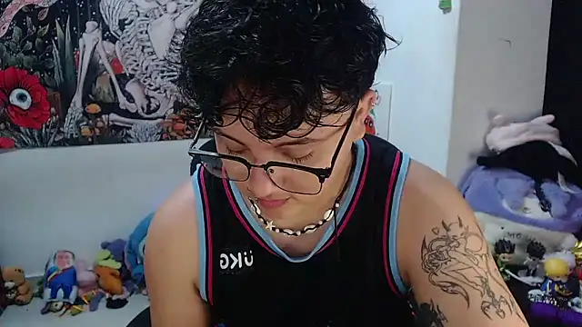 isabeautyx19 online show from 05-28-26, 01:58