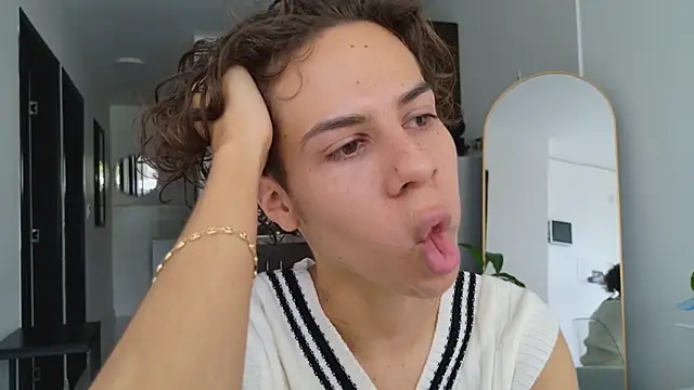 grey   27 online show from 03-11-25, 03:12