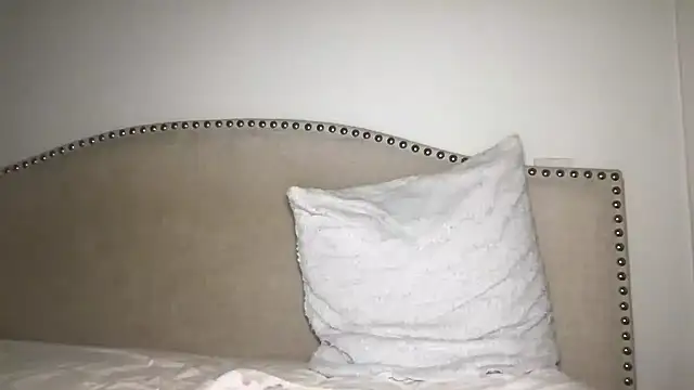 xoxcatt online show from 12-16-24, 07:26