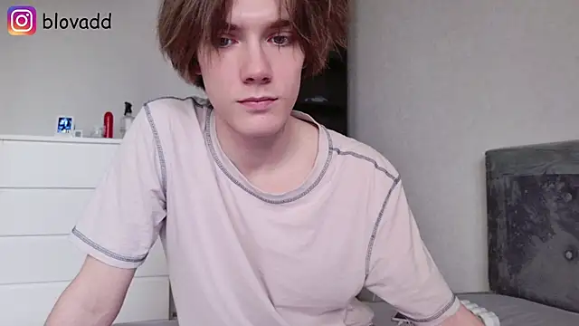 callmenineoneseven online show from 07-11-26, 06:10