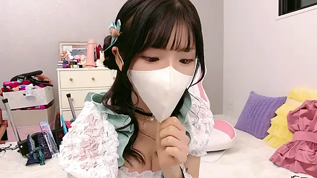 Snapshot of -minami- chatting on 05-11-26, 12:00 -minami- online show from 05-11-26, 12:00
