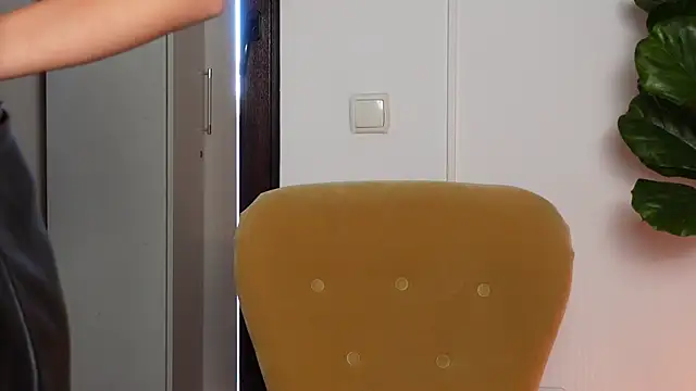 NinaCrystal1 online show from 09-16-25, 08:04