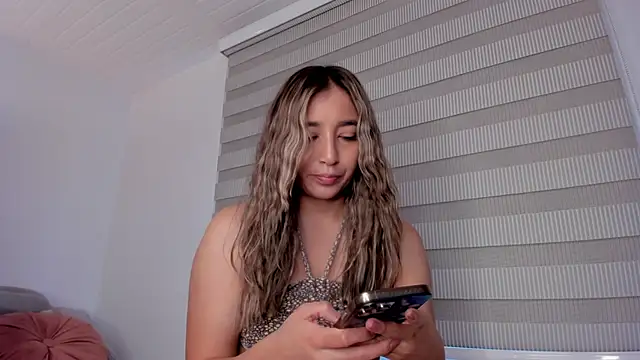 Snapshot of vico_sweety chatting on 04-27-26, 08:07 vico sweety online show from 04-27-26, 08:07