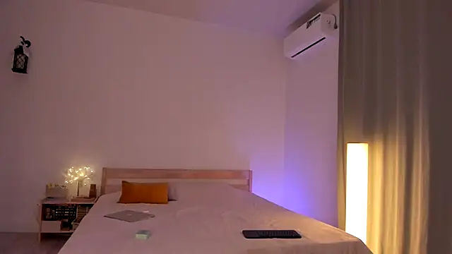 loove melody online show from 10-15-25, 05:57