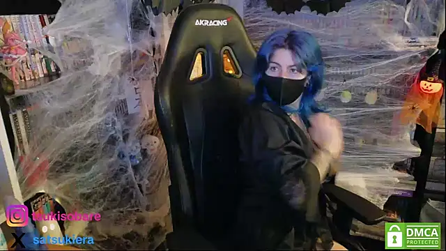 Snapshot of _Satsuki_ chatting on 10-08-25, 08:06 Satsuki online show from 10-08-25, 08:06