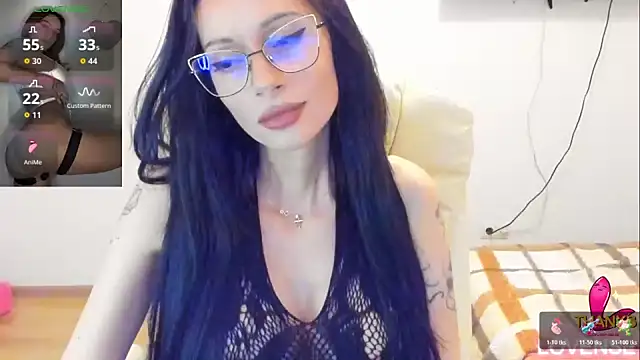 kissnicol32 online show from 05-03-26, 04:24