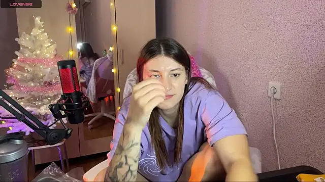 Snapshot of Katrin__kiss chatting on 12-24-24, 10:49 Katrin kiss online show from 12-24-24, 10:49