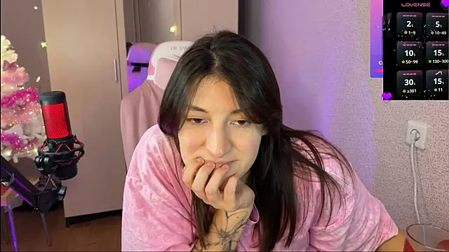 Snapshot of Katrin__kiss chatting on 01-08-25, 07:34 Katrin kiss online show from 01-08-25, 07:34