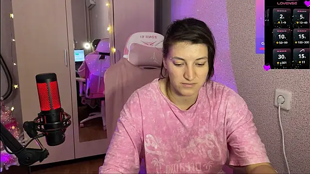Snapshot of Katrin__kiss chatting on 01-12-25, 01:05 Katrin kiss online show from 01-12-25, 01:05