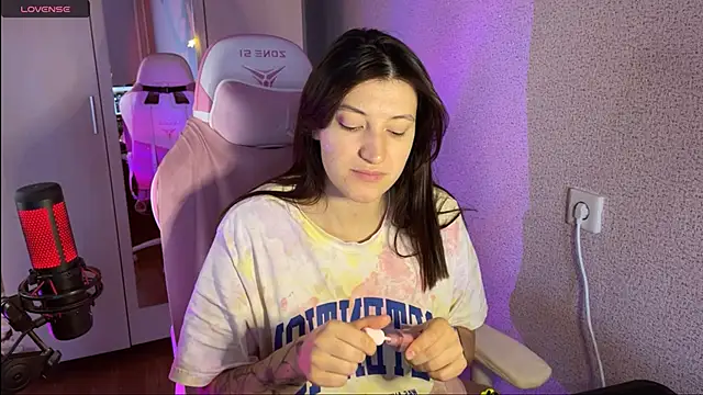 Snapshot of Katrin__kiss chatting on 01-17-25, 11:27 Katrin kiss online show from 01-17-25, 11:27