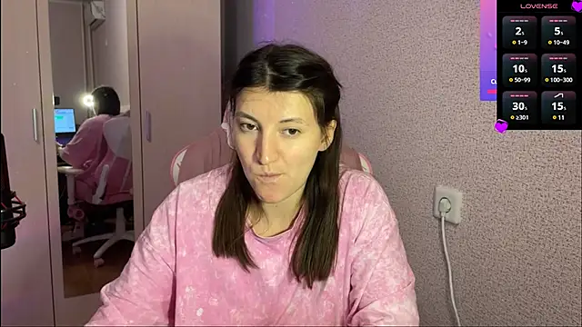 Snapshot of Katrin__kiss chatting on 02-07-25, 05:29 Katrin kiss online show from 02-07-25, 05:29