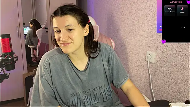 Snapshot of Katrin__kiss chatting on 02-07-25, 08:31 Katrin kiss online show from 02-07-25, 08:31