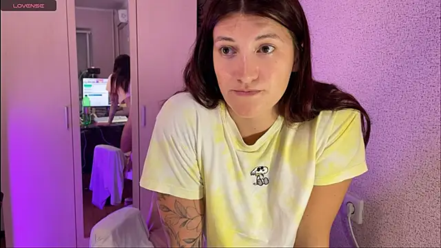 Snapshot of Katrin__kiss chatting on 09-09-25, 09:36 Katrin kiss online show from 09-09-25, 09:36