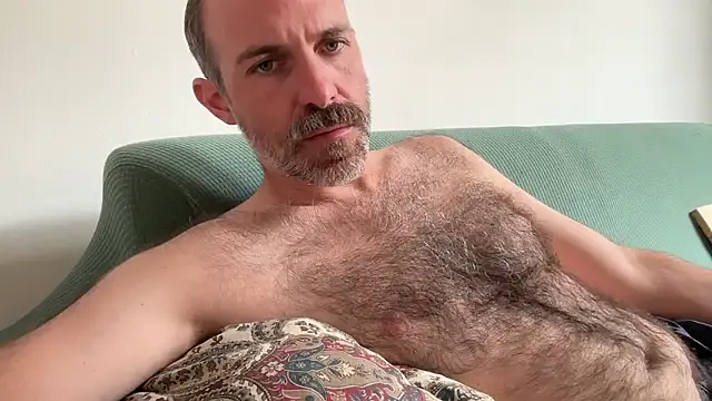 Snapshot of Brianjonest chatting on 07-18-26, 01:04 Brianjonest online show from 07-18-26, 01:04