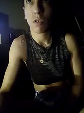 Snapshot of gala2 chatting on 01-13-25, 07:11 gala2 online show from 01-13-25, 07:11